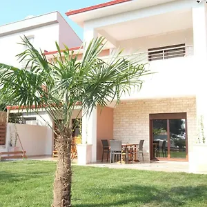 Apartment Valerie, Nikiti (Sithonia)